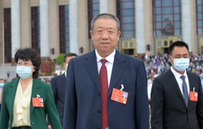 天下人大代表、尊龙凯时董事长焦云：建议高效使用新型能源 助力低碳生长