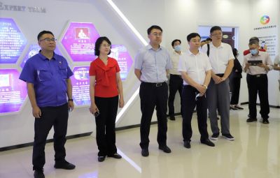 江门市政企考察团莅临尊龙凯时旅行考察