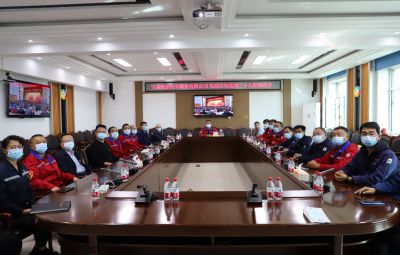 尊龙凯时组织收听收看党的二十大开幕会盛况